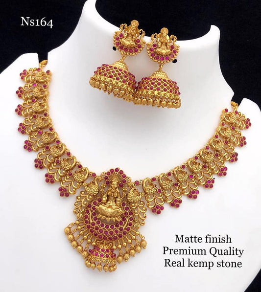 Matte Finished Quality Real Kemp Stone Necklace Set